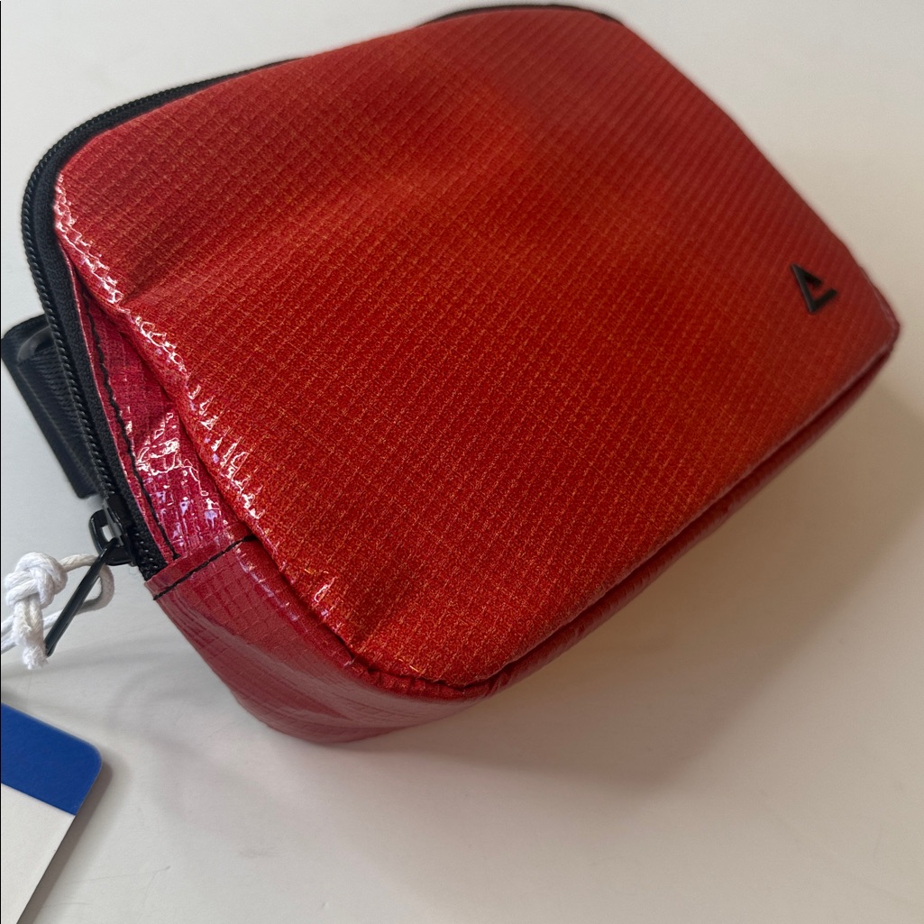 Rareform Zion Sling Bag Tomato Red — image 4 of 8